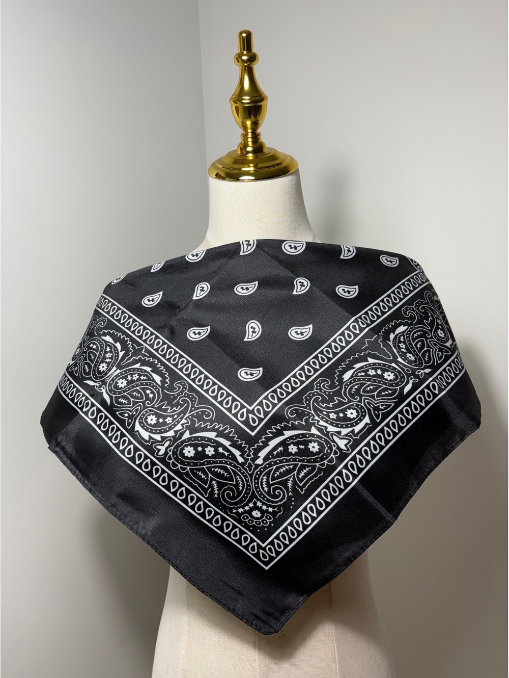 Classic Black and White Paisley Bandana Scarf - New Without Tags